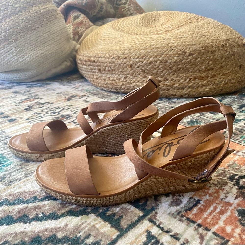 Zodiac Emilia Tan Leather Espadrille Wedge Sandals Size 8.5 - Picture 3 of 6